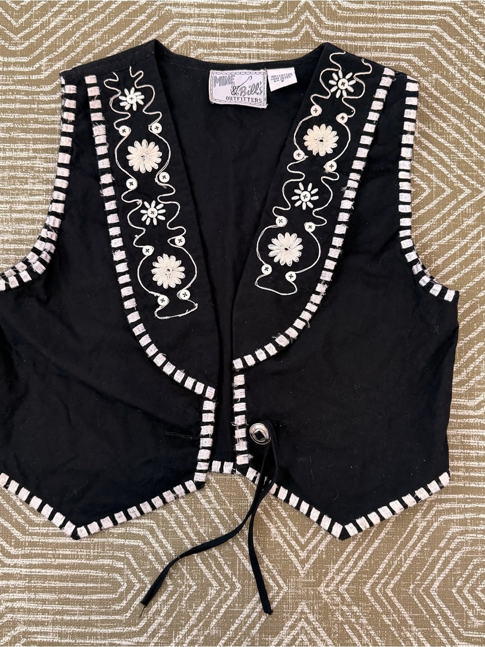 Vintage Mine Bills Outfitters Embroidered Western Vest Black Small